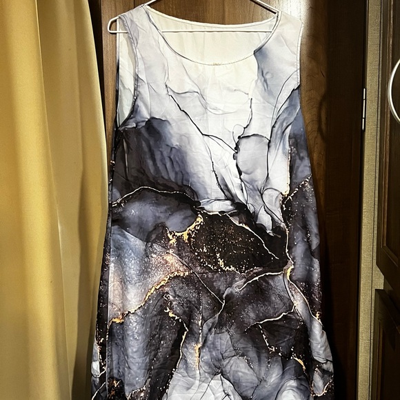 New dress with jacket - Picture 1 of 3